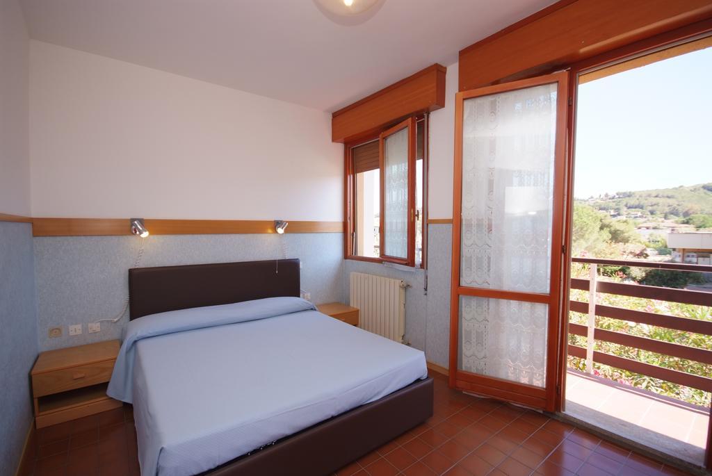 Residence Elite Marina di Campo Room photo